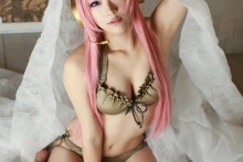 Megurine Luka | Vocaloid Cosplay