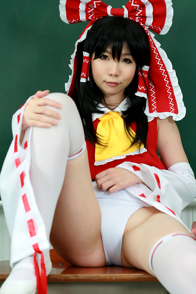 Hakurei Reimu – Higurashi Rin – Touhou