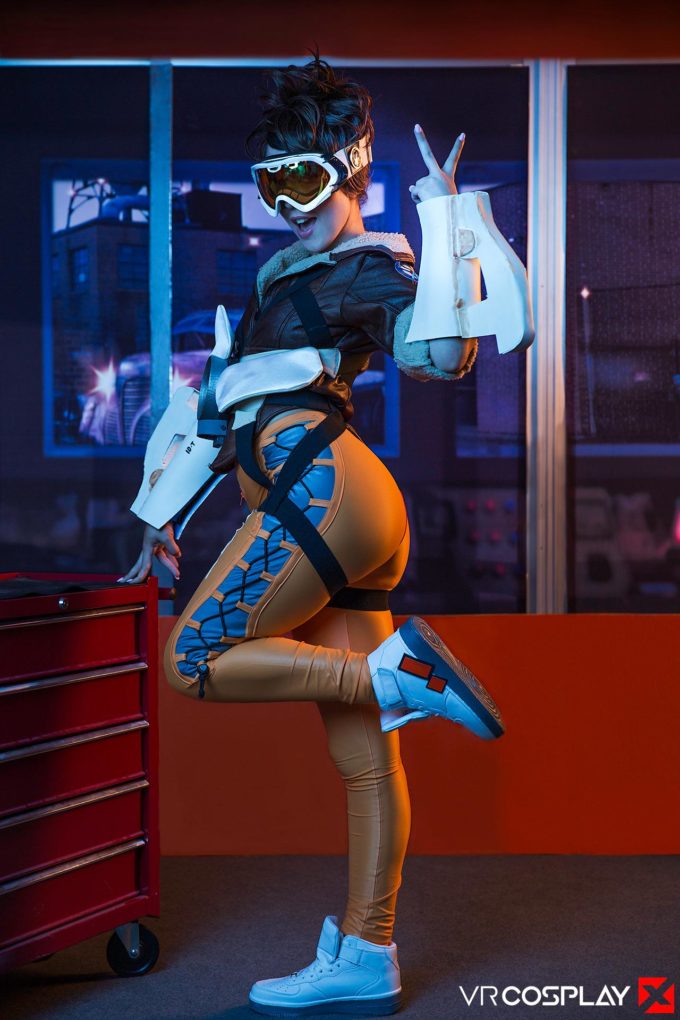 Tracer and Widowmaker – Zoe Doll – Alexa Tomas – Overwatch